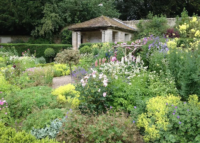 度假居 The Dovecote